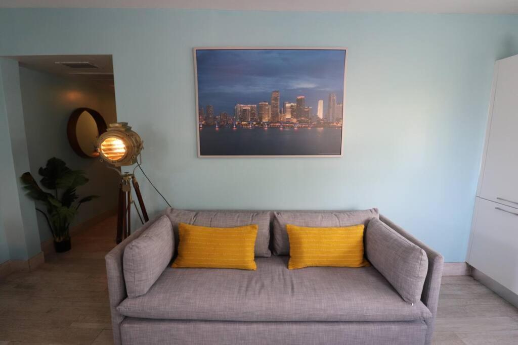 The Gem On 15Th Apartment Маями Бийч Екстериор снимка