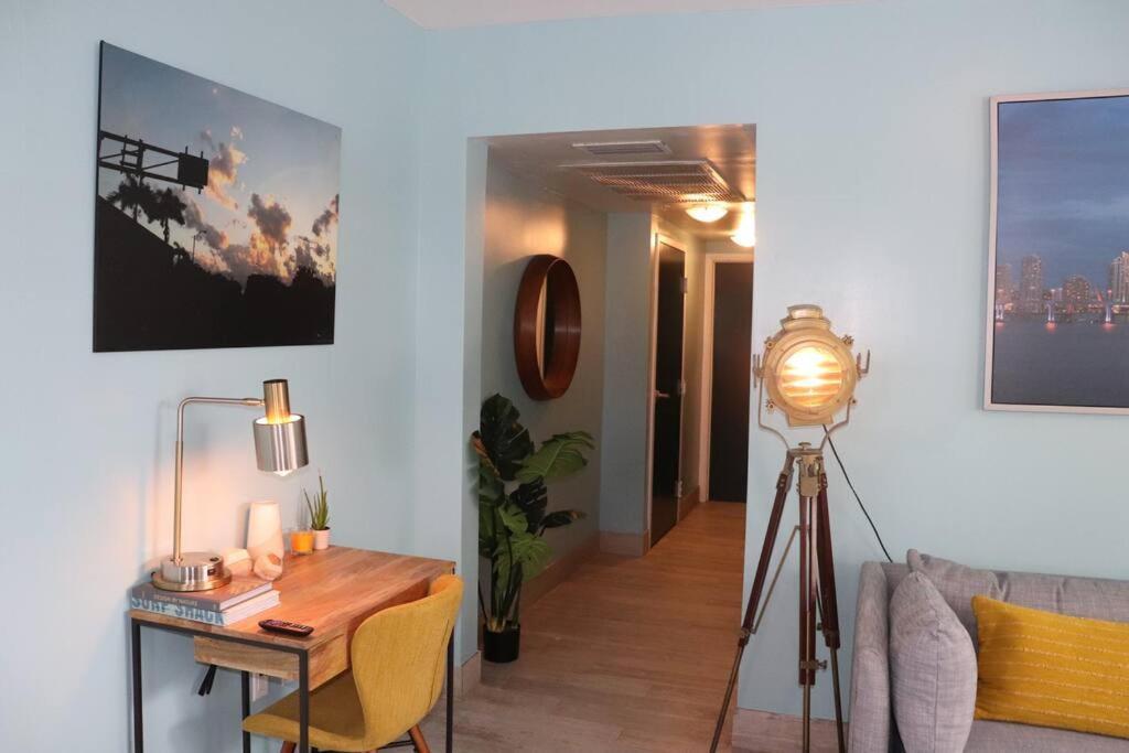 The Gem On 15Th Apartment Маями Бийч Екстериор снимка